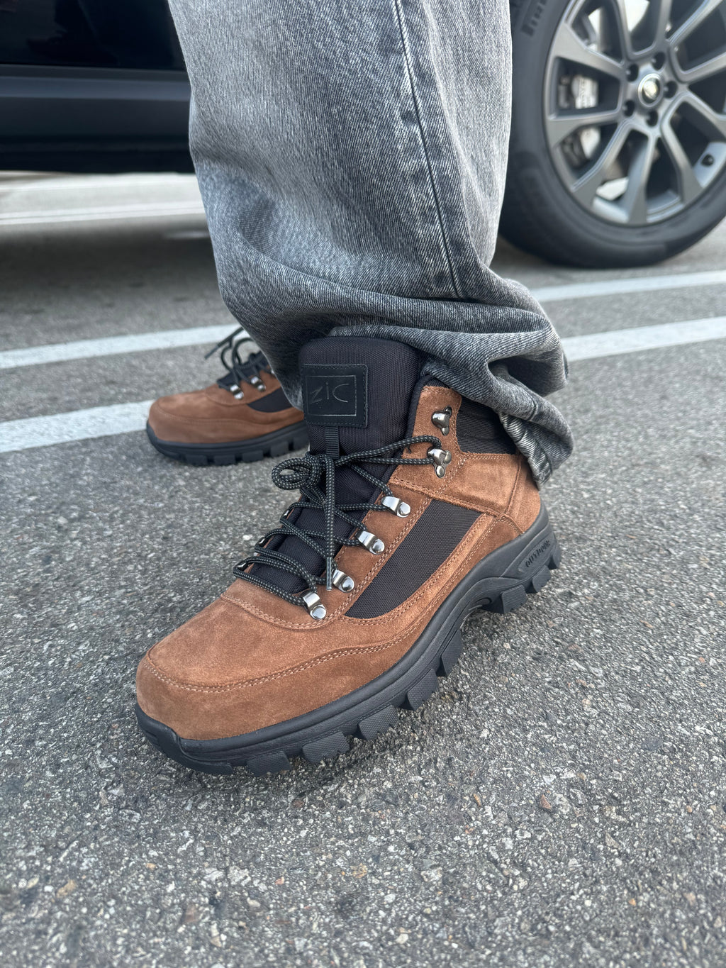 Sneaker Boot